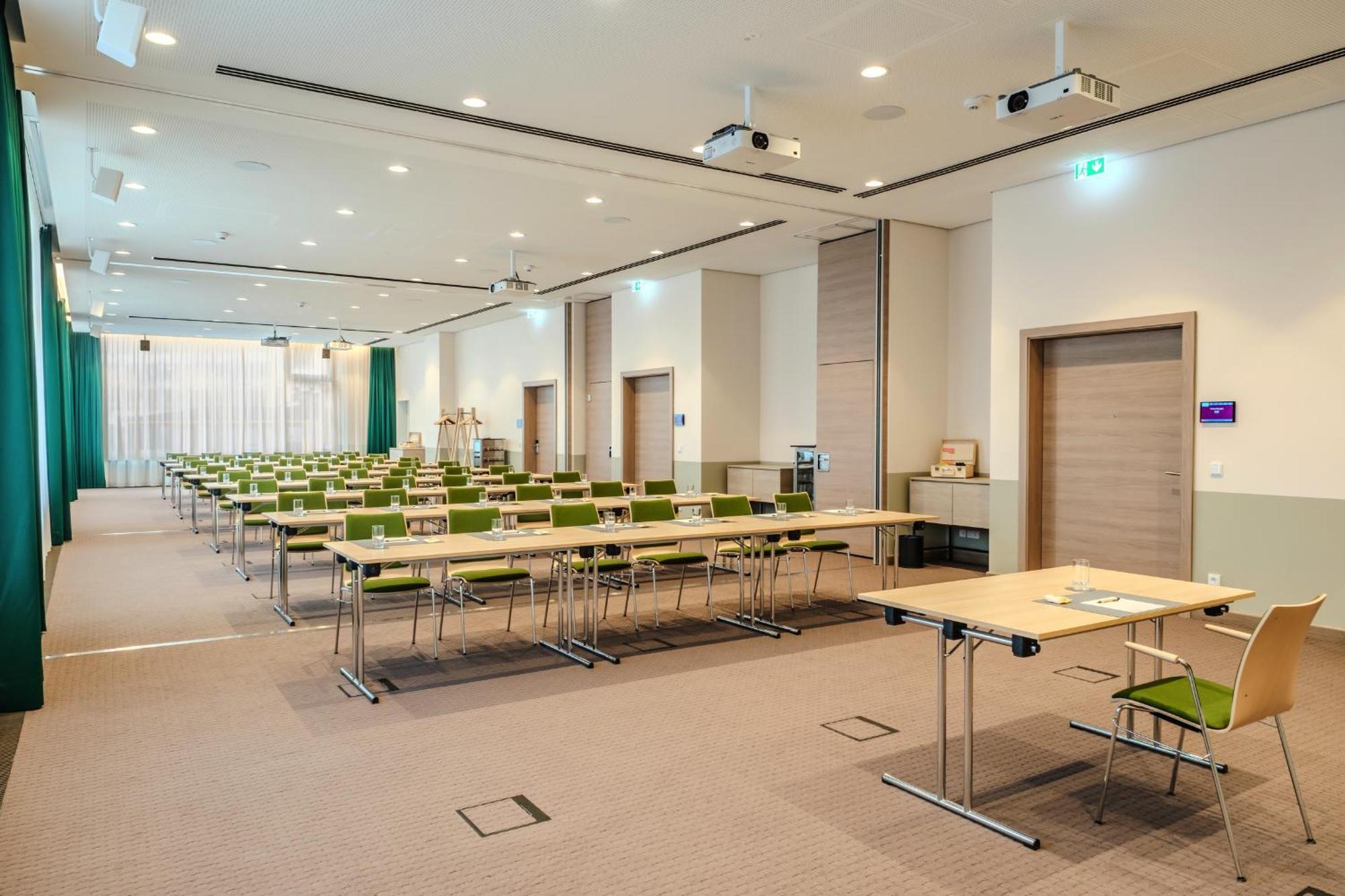 Intercityhotel Luebeck Экстерьер фото